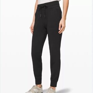 Lululemon Ready to Rulu Pant in Black